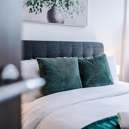 New! Stylish 2-Bed Apartment In Manchester By 53 Degrees Property - Amazing Location, Ideal For Small Groups - Sleeps 4! 외부 사진