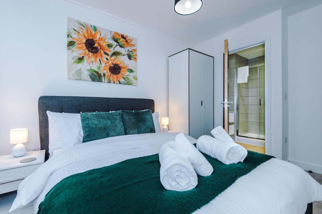 New! Stylish 2-Bed Apartment In Manchester By 53 Degrees Property - Amazing Location, Ideal For Small Groups - Sleeps 4! 외부 사진