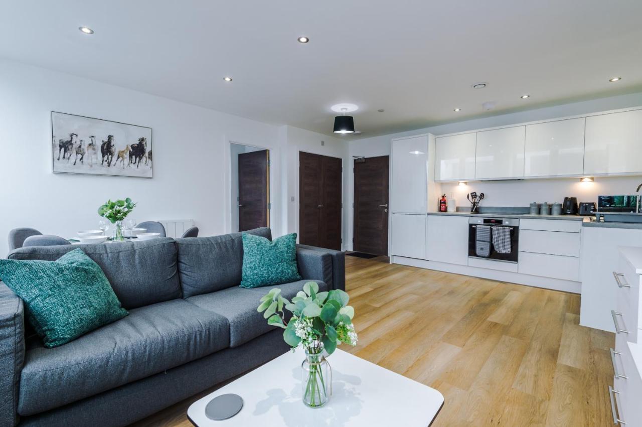 New! Stylish 2-Bed Apartment In Manchester By 53 Degrees Property - Amazing Location, Ideal For Small Groups - Sleeps 4! 외부 사진