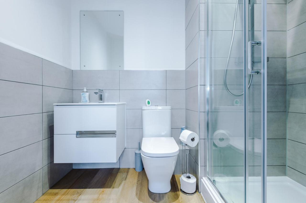 New! Stylish 2-Bed Apartment In Manchester By 53 Degrees Property - Amazing Location, Ideal For Small Groups - Sleeps 4! 외부 사진