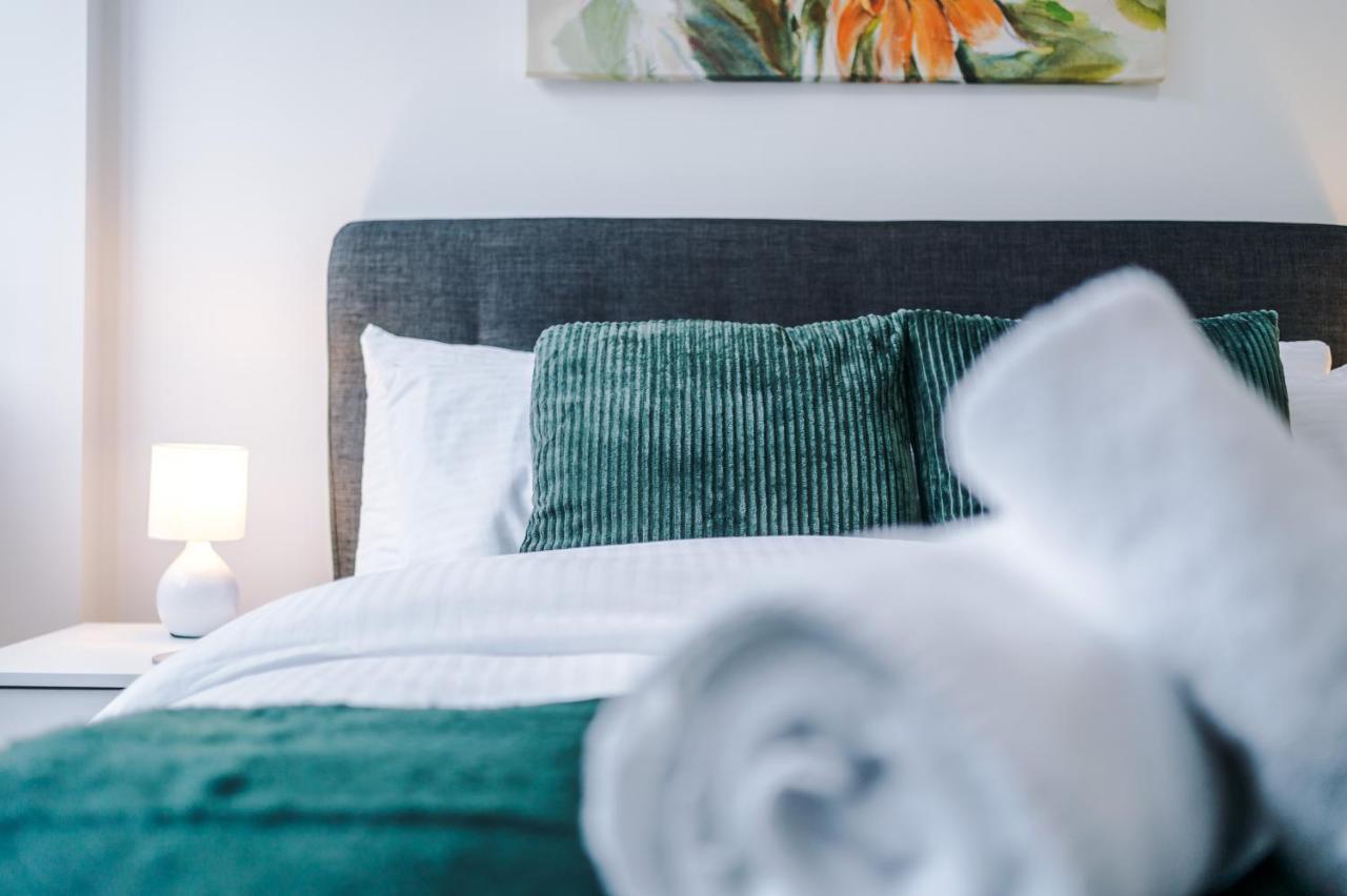 New! Stylish 2-Bed Apartment In Manchester By 53 Degrees Property - Amazing Location, Ideal For Small Groups - Sleeps 4! 외부 사진